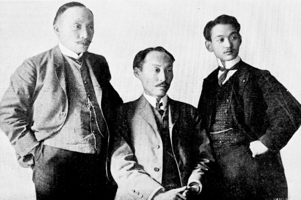 헤이그 특사 세 사람. 왼쪽부터 이상설, 이준, 이위종. 사진=독립기념관