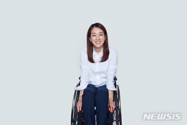 민주당, 여성 척수장애인 최초 재활한 박사 '최혜영' 영입